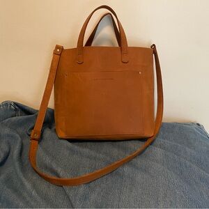 Portland Leather Medium Crossbody Tote in Dakota